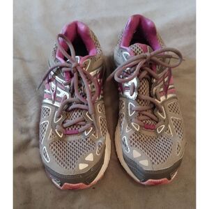 Brooks Ariel Running Shoes Grey and Purple Women's Size 7.5